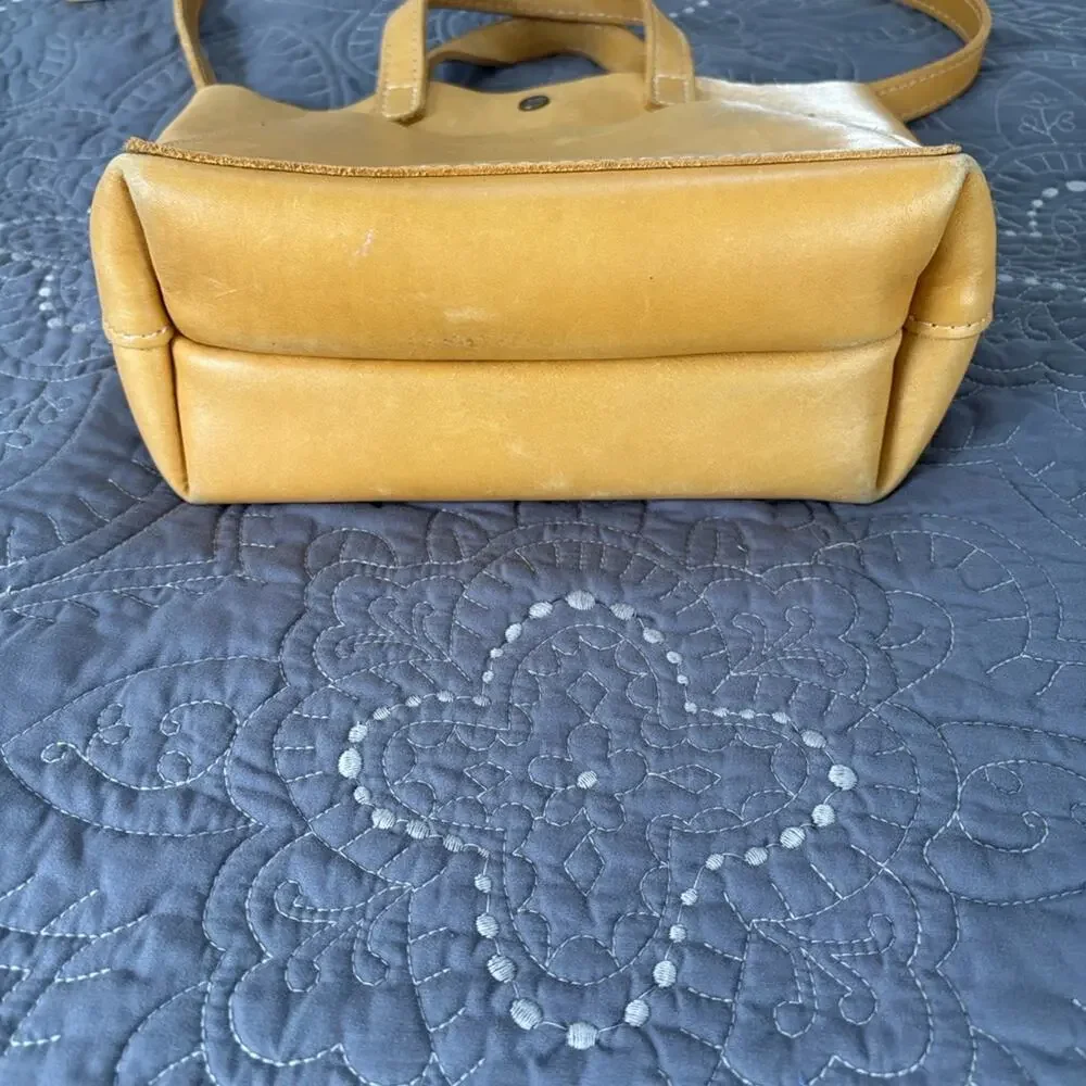 Portland Leather Mini Crossbody Tote in “Sunshine” Yellow Leather w/coin pouch - Picture 5 of 12